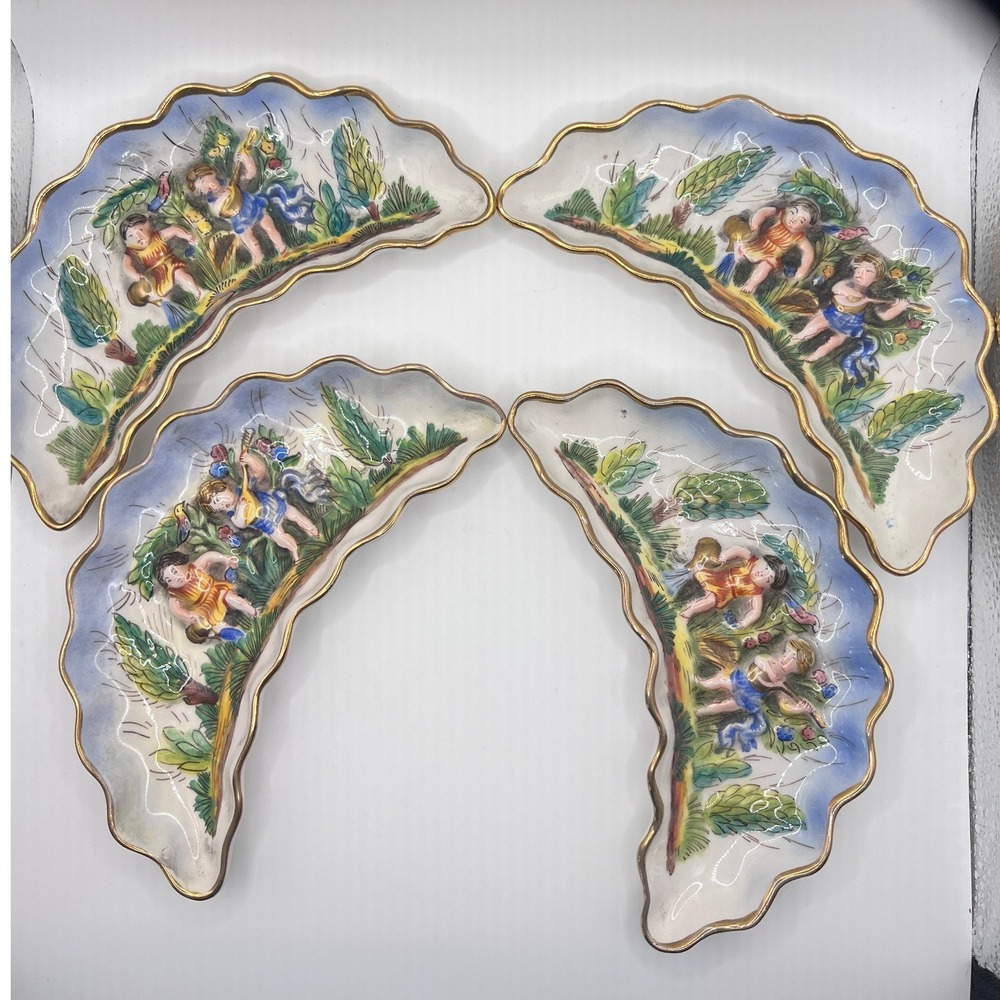 Capodimonte Style Crescent Cherub Dishes 7.5" Multicolor Good Vintage Relief 4pc